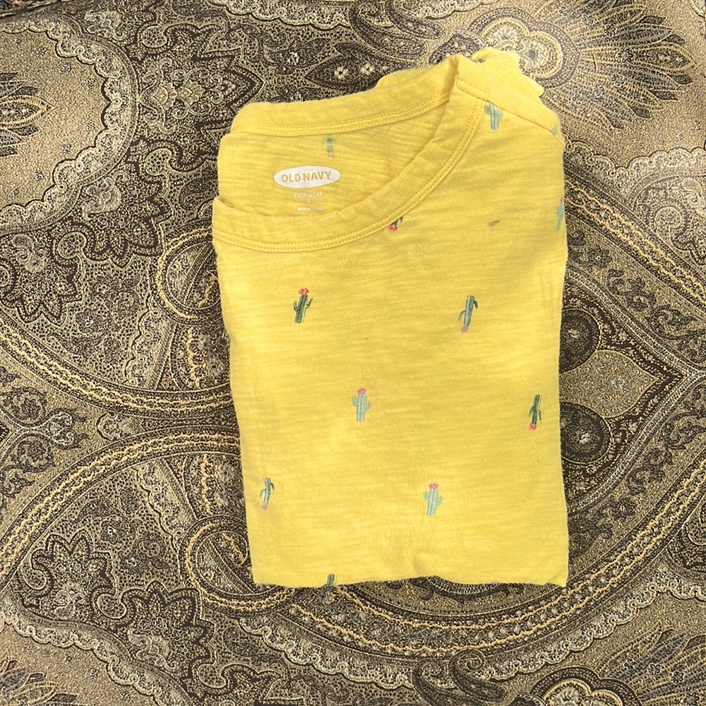 Old navy T-Shirt